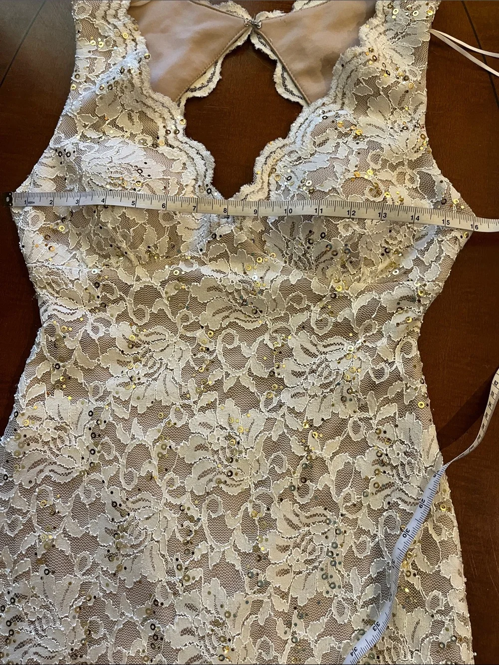 Ivory Lace Open-Back Dress, sequins. Morgan & Co. Stretchy. Bridal shower. S-M - Picture 9 of 12